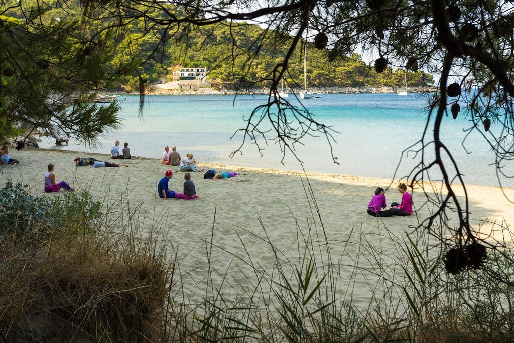 Pine Tree Boutique Apartments Saplunara Kültér fotó