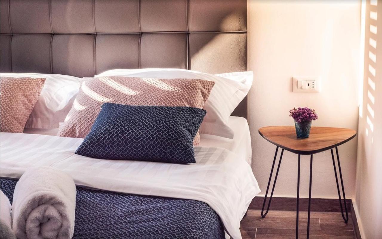 Pine Tree Boutique Apartments Saplunara Kültér fotó