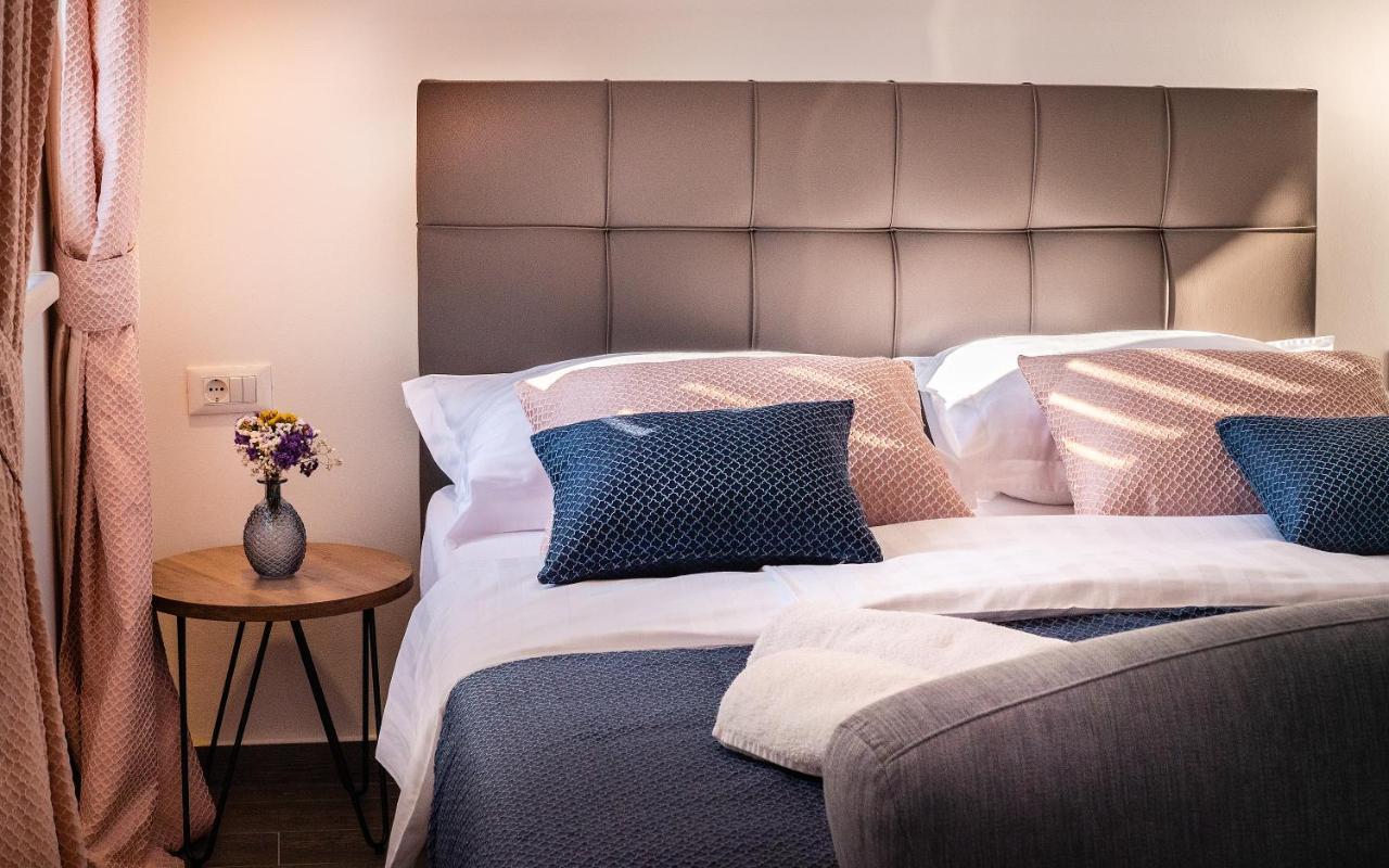 Pine Tree Boutique Apartments Saplunara Kültér fotó