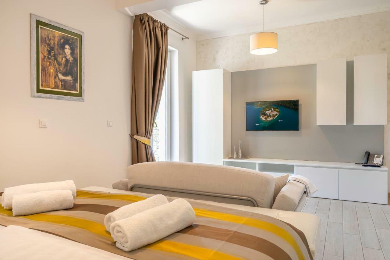 Pine Tree Boutique Apartments Saplunara Kültér fotó