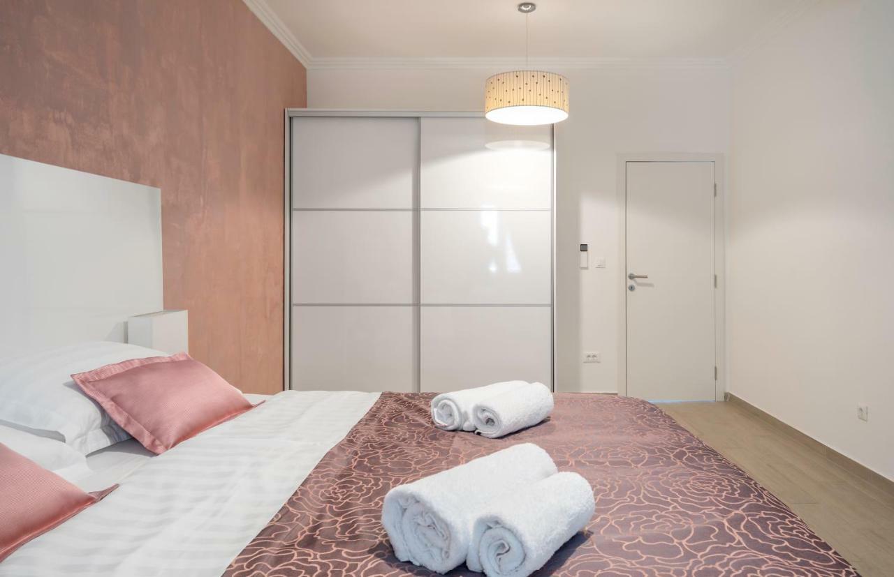 Pine Tree Boutique Apartments Saplunara Kültér fotó