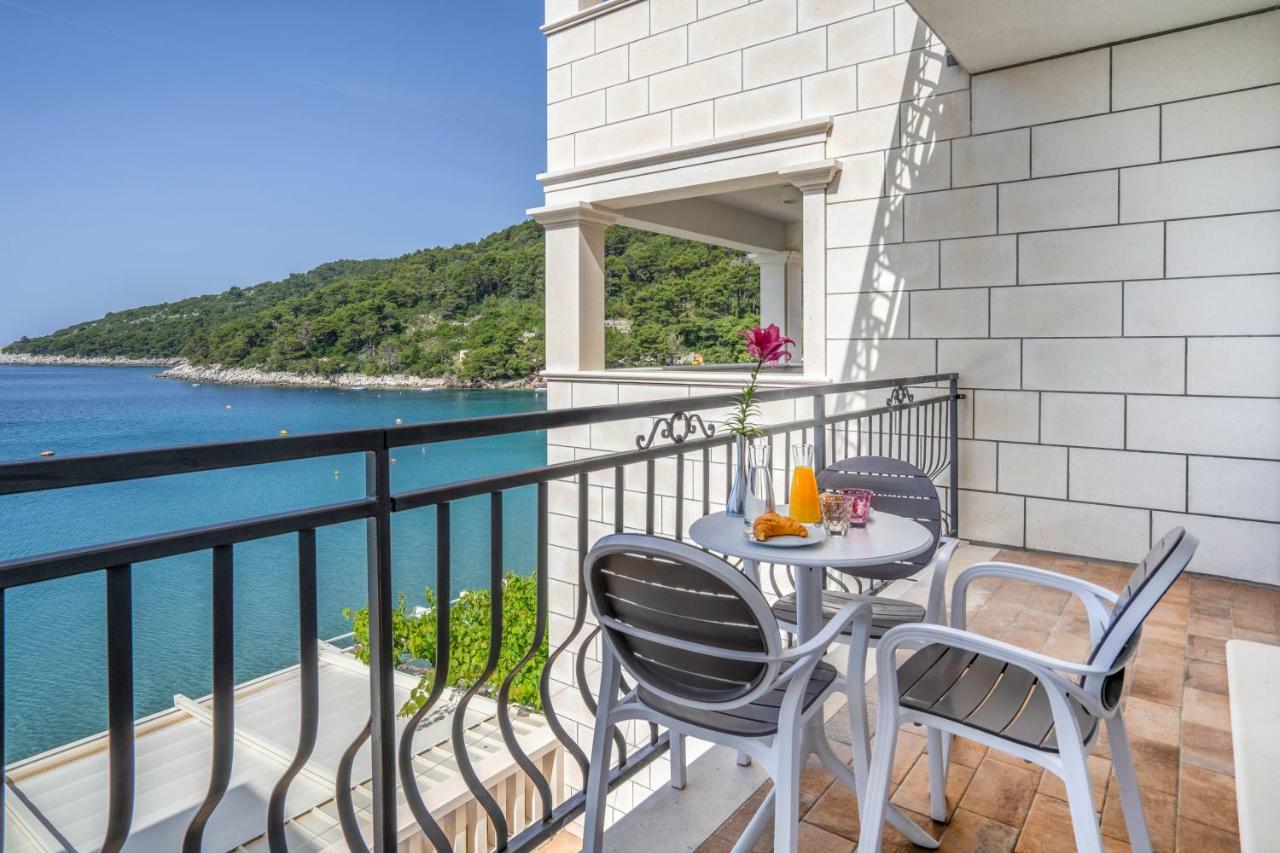 Pine Tree Boutique Apartments Saplunara Kültér fotó